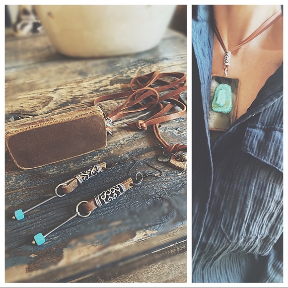 Necklace The Anika Pendant & Earring Set HP๐ต - Picture 4 of 17